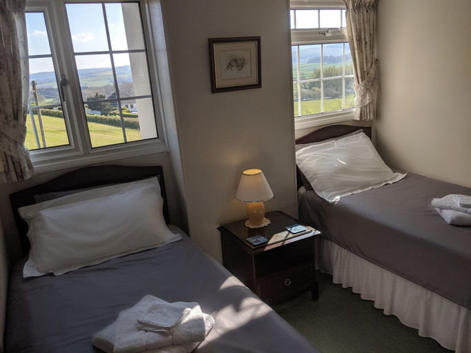 Bedroom 2, Huntingball Lodge, Somerset