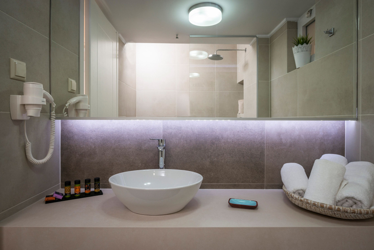 Bathroom 5, Hermes Beach Front, Crete