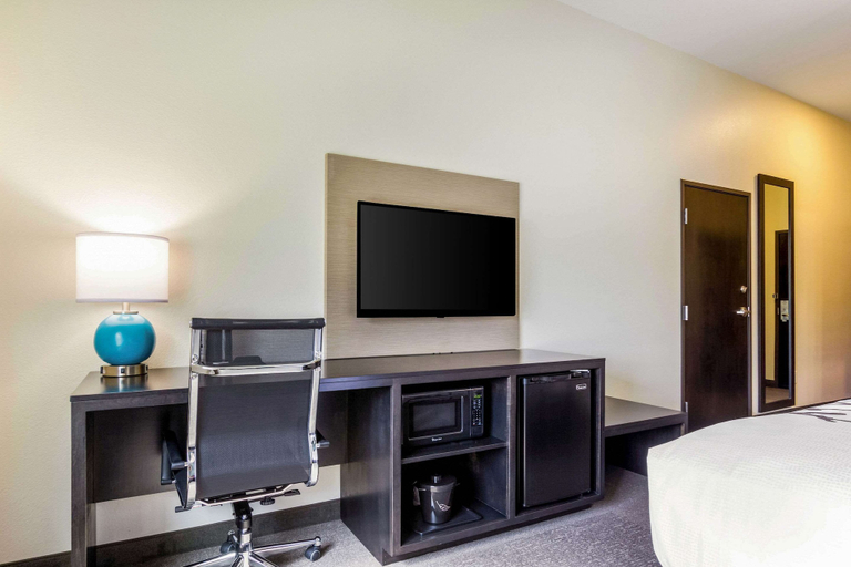 Bedroom 4, Sleep Inn Winfield - Teays Valley, Putnam