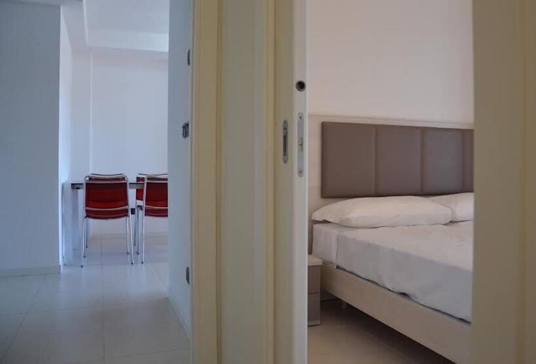 Bedroom 2, ApartHotel Capitol, Gorizia