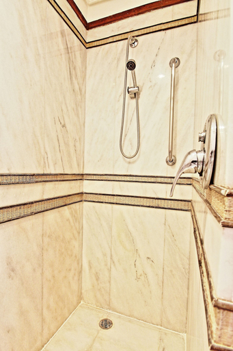 Bathroom 5, Catalonia Santo Domingo, Distrito Nacional