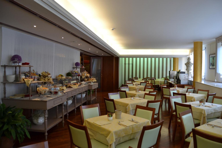 Food & Drinks 5, Hotel Due Leoni, Pordenone