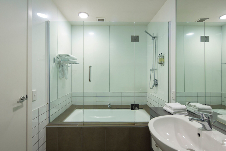 Bathroom 4, Marina Apartments Element Escapes, Queenstown-Lakes