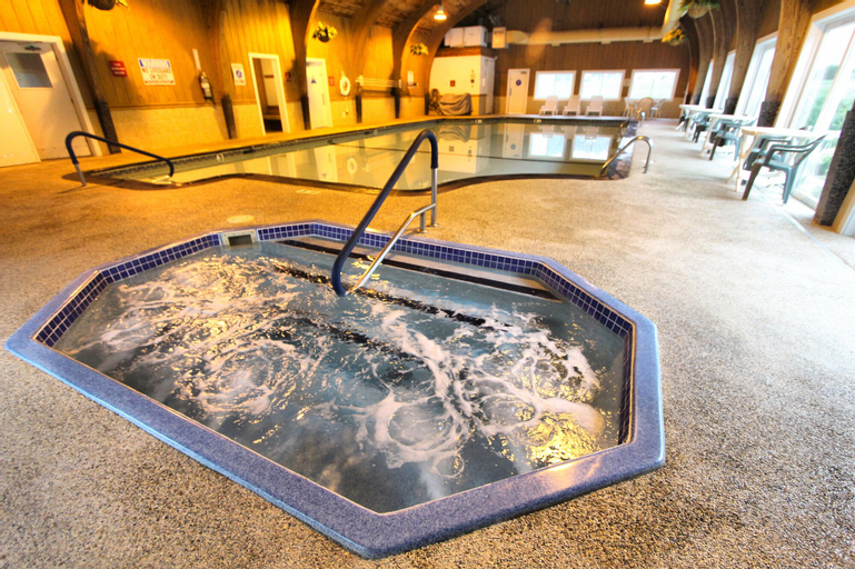 Sport & Beauty 5, Brewster Green Resort, Barnstable