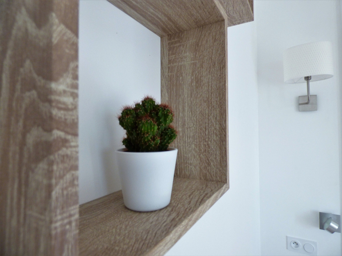 Bathroom 5, Les Hauts de Malirat, Lot