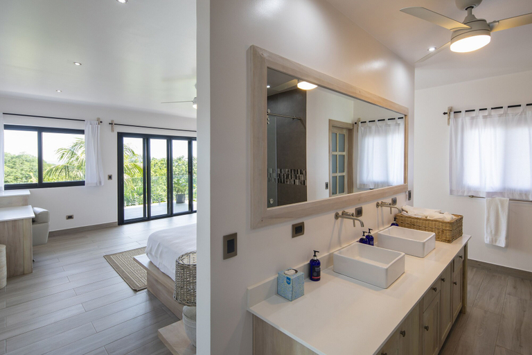 Bathroom 5, Bodhi Tree Yoga Resort, Nicoya
