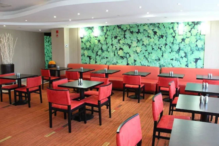 Food & Drinks 5, Courtyard by Marriott Lyndhurst Meadowlands, Bergen