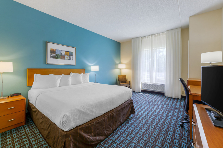 Bedroom 4, Quality Inn & Suites Sandusky, Erie