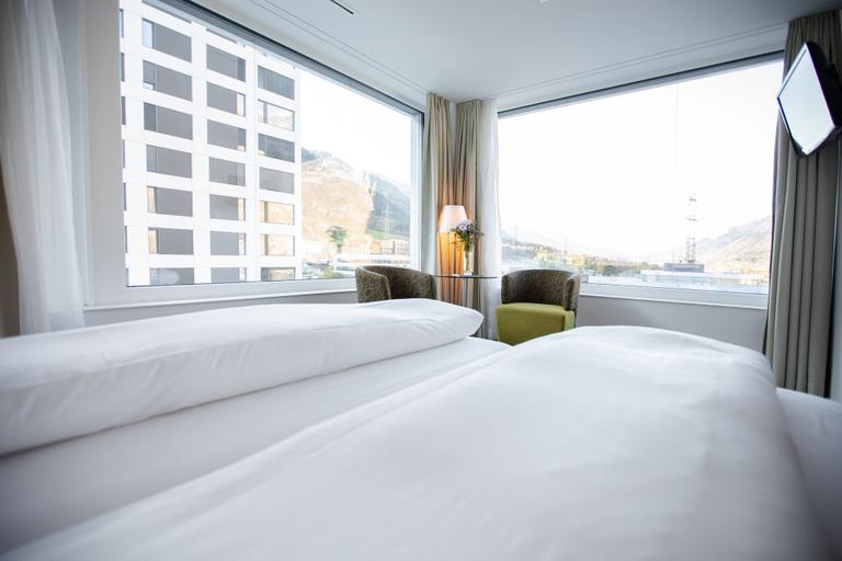 Bedroom 2, Mercure Chur City West, Plessur