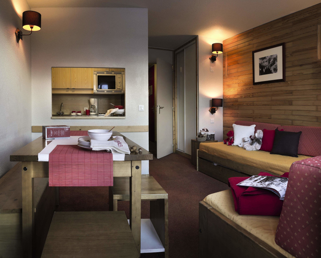 Bedroom 3, Les Jardins de la Balme, Savoie