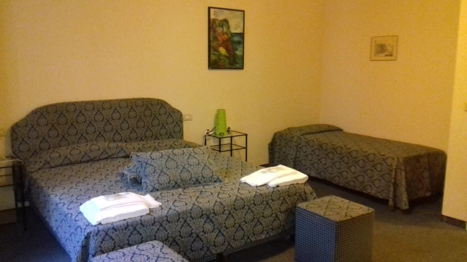 Bedroom 5, San Frediano, Florence