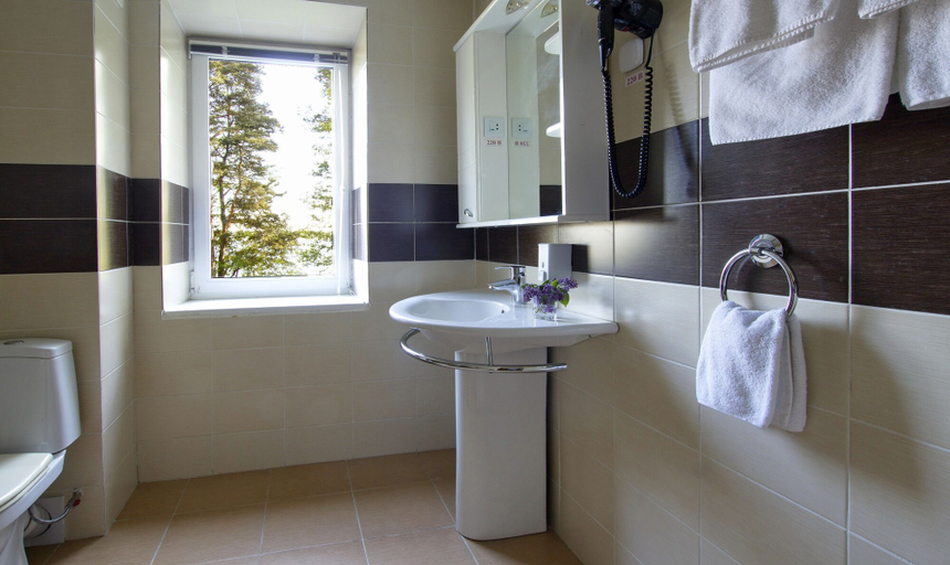 Bathroom 3, Losevo Park, Priozerskiy rayon