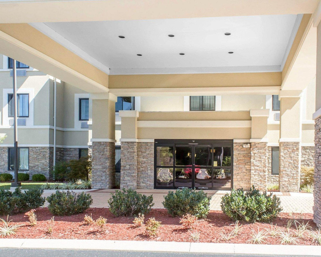 Exterior & Views 2, Sleep Inn & Suites Middlesboro, Bell