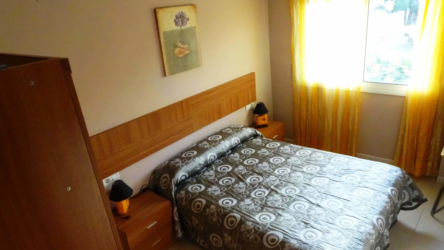 Bedroom 2, Esquirol Cambrils, Tarragona