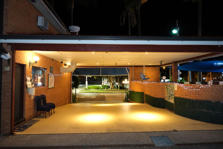Public Area 2, Sapphire Palms Motel, Wyong - South and West