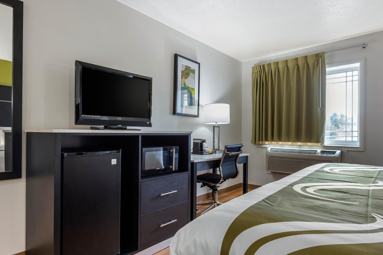 Bedroom 3, Quality Inn Coraopolis - Pittsburgh Airport, Allegheny