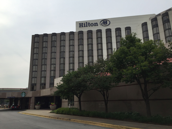 Exterior & Views 2, Hilton Rosemont Chicago O'Hare, Cook