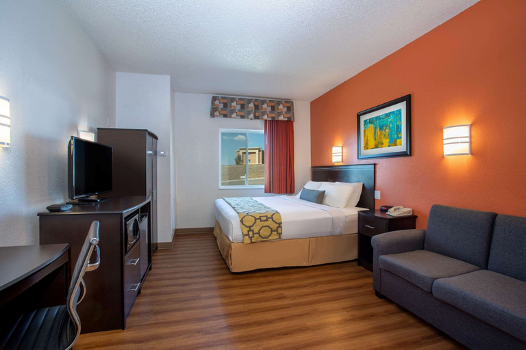 Bedroom 3, Baymont Inn & Suites Sheridan, Sheridan