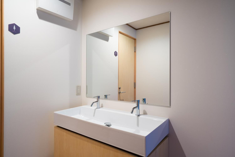 Bathroom 3, Ito Ryokan, Chūō