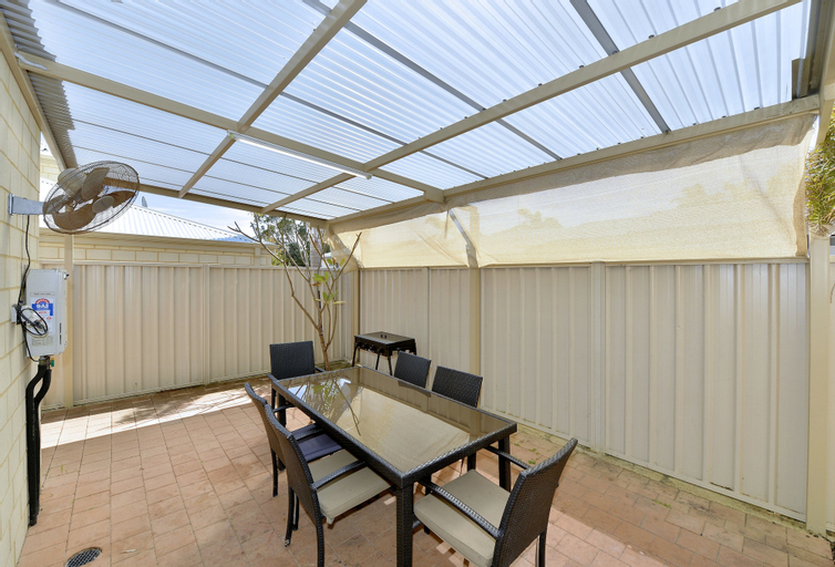 Others 5, Serenity on the Terrace, Mandurah