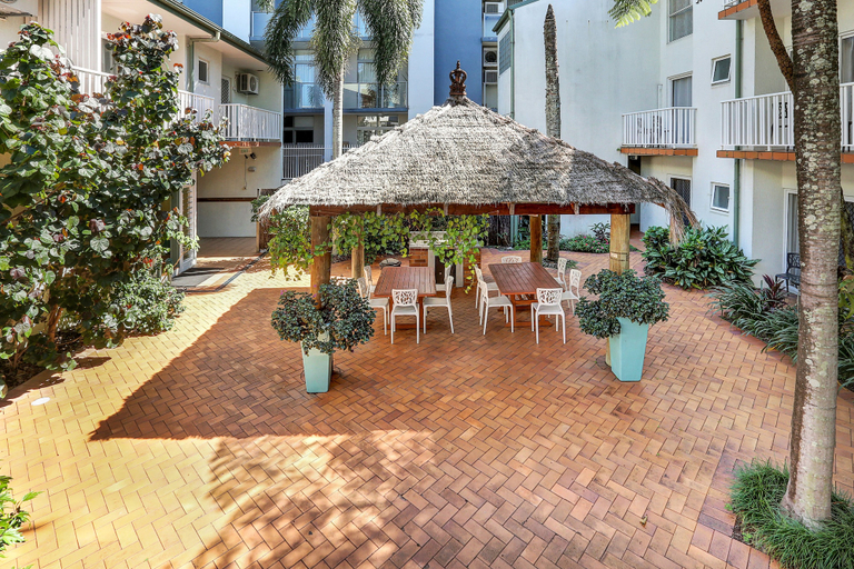 Exterior & Views 2, Coral Tree Inn, Cairns