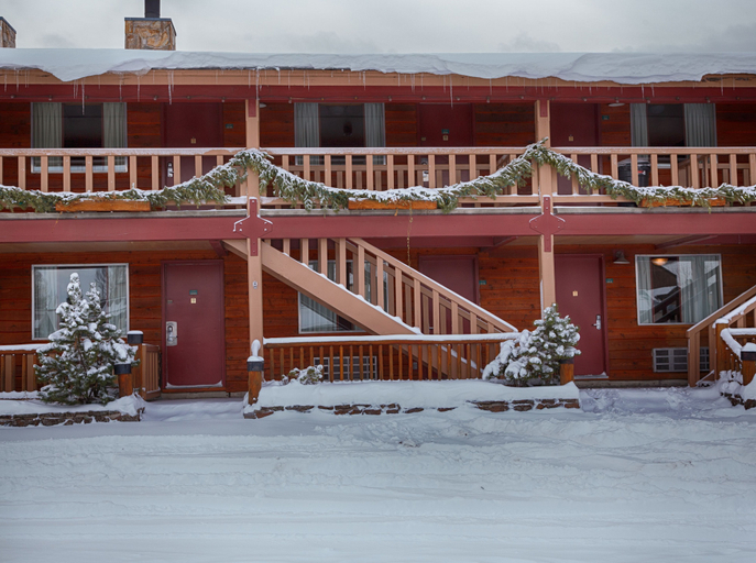 Exterior & Views 2, Antler Inn, Teton
