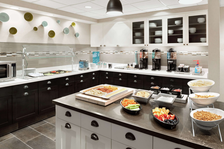 Food & Drinks 4, Homewood Suites by Hilton Rochester/Henrietta, Monroe