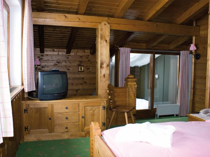 Bedroom 2, Hotel - Pension Felsenhof, Bludenz