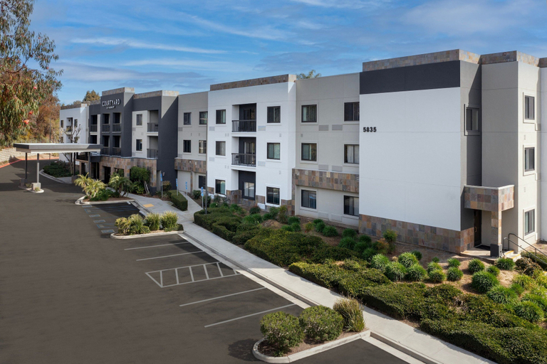 Exterior & Views 2, Courtyard by Marriott San Diego Carlsbad, San Diego