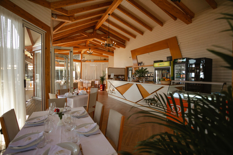 Food & Drinks 5, Kompleksi Royal, Shkodrës