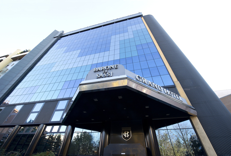 Exterior & Views 2, Grand Hotel Barone Di Sassj, Milano