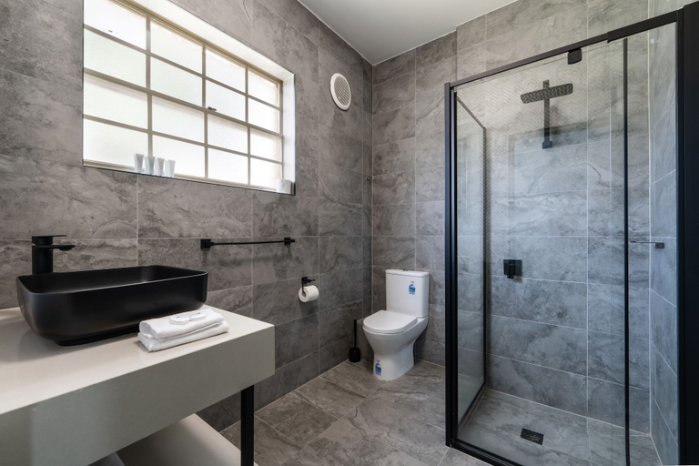 Bathroom 3, Yarra Valley Motel, Yarra Ranges - Lilydale