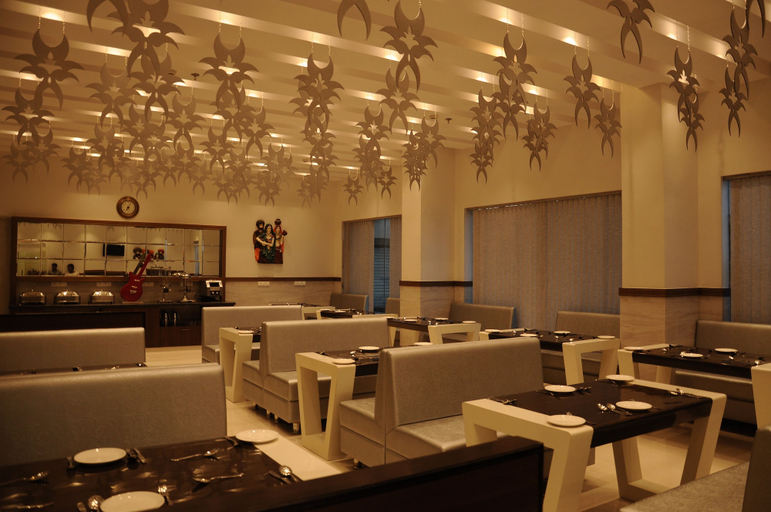 Food & Drinks 5, Chandra Imperial, Jodhpur