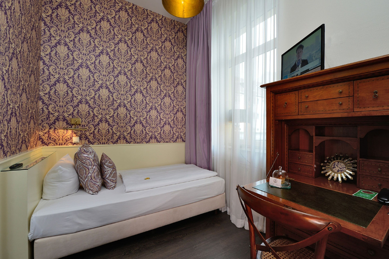 Bedroom 5, Hotel Domstern, Köln