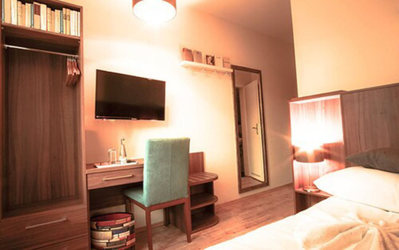 Bedroom 4, Bett & Buch Hotel, Berlin
