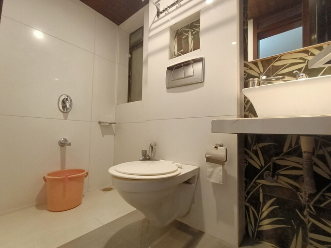 Bathroom 4, Hotel Vinyasa, Thane