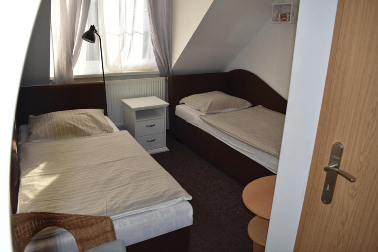 Bedroom 2, Penzion a Restaurace Na Jízdárně, Plzeň - jih