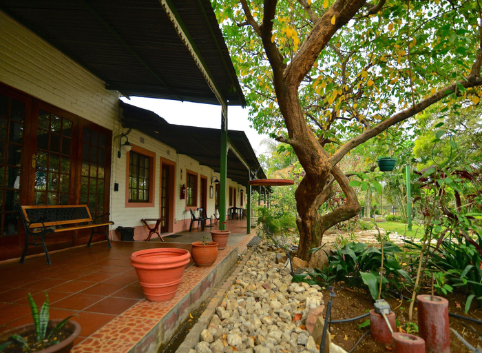 Exterior & Views 2, Lalamo Guest House, Mopani