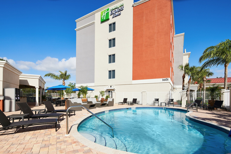 Exterior & Views 5, Holiday Inn Express & Suites PORT ST. LUCIE WEST, Saint Lucie