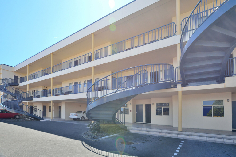 Exterior & Views 2, Shoreline Motel, Napier