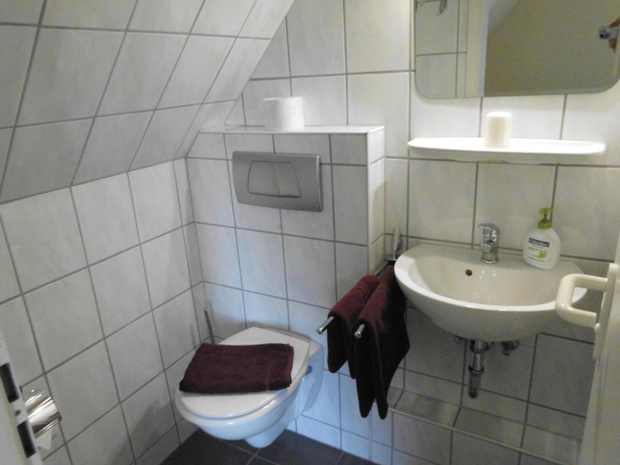 Bathroom 5, Gästehaus Flensburg Engelsby, Flensburg