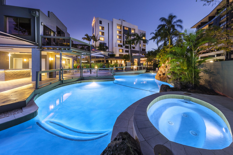 Sport & Beauty 2, View Brisbane, Hamilton
