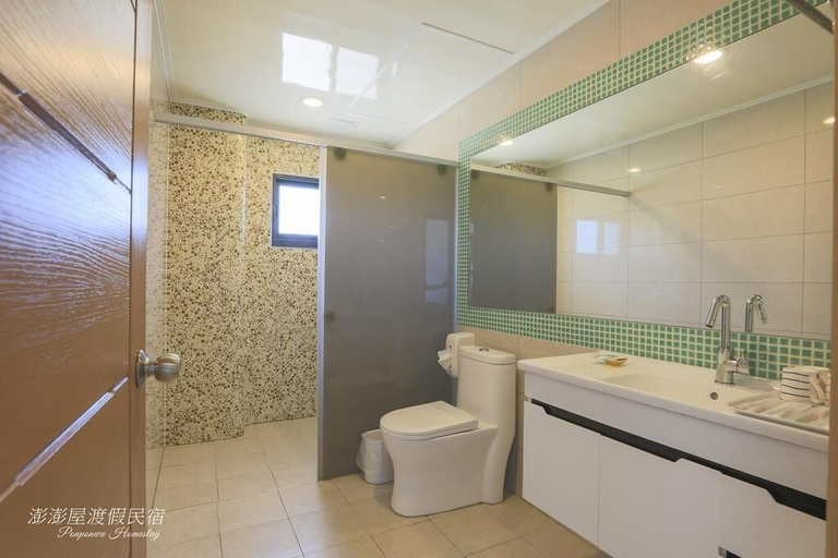 Bathroom 5, Pon Pon Wu Homestay, Penghu