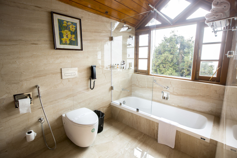 Bathroom 3, The Elgin, Darjeeling, Darjiling