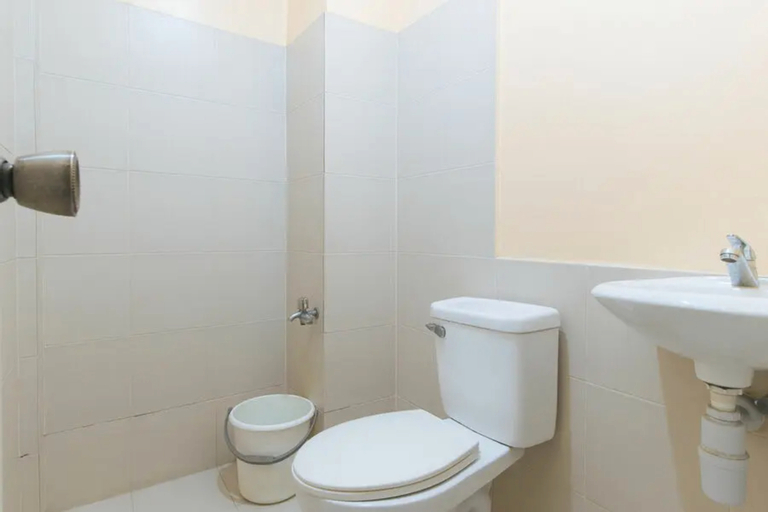 Bedroom 5, Mervin's Terraces, Manila City