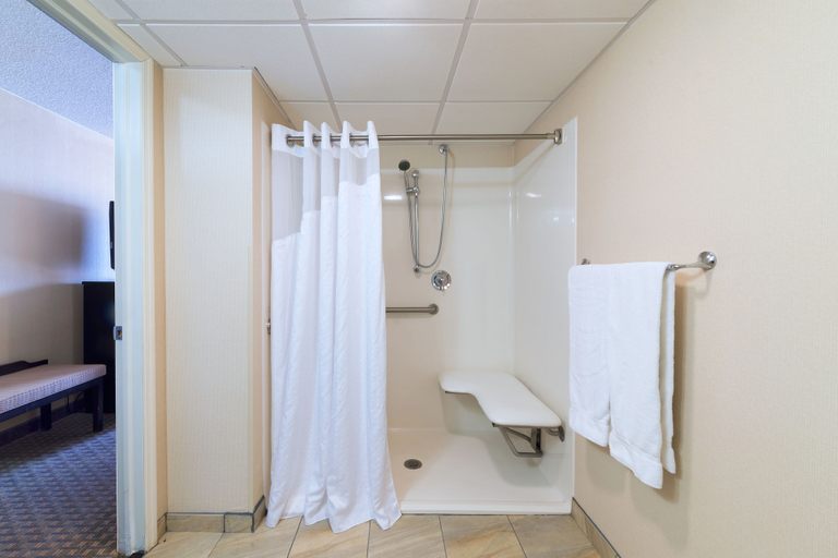 Bathroom 5, Days Inn by Wyndham Plattsburgh, Clinton