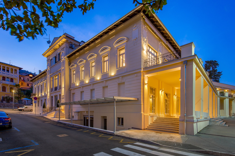 Exterior & Views 2, Studio apartments in center of Opatija, Opatija/Veprinac