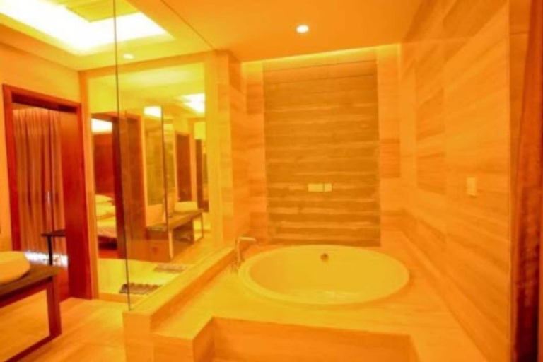 Bathroom, Moon River Villa No 6, Guangzhou