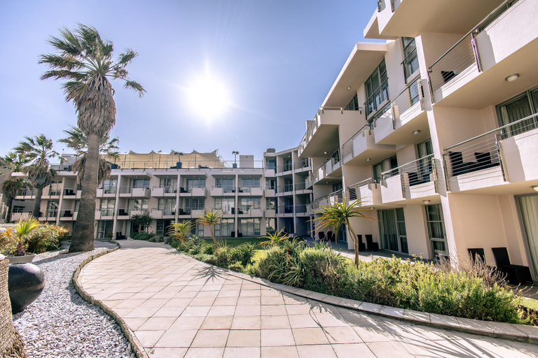 Exterior & Views 2, Lagoon Beach Hotel & Spa, City of Cape Town