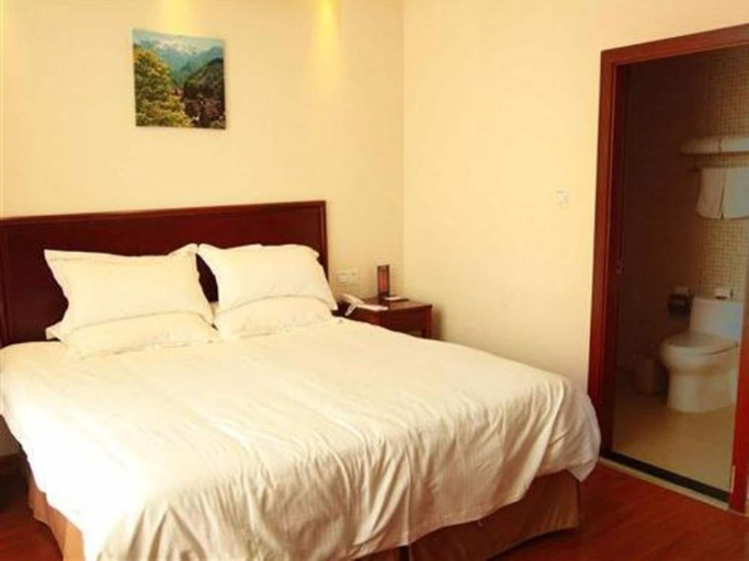 Bedroom 2, GreenTree Inn Taizhou Xinghua Anfeng Runan Garden Express Hotel, Taizhou